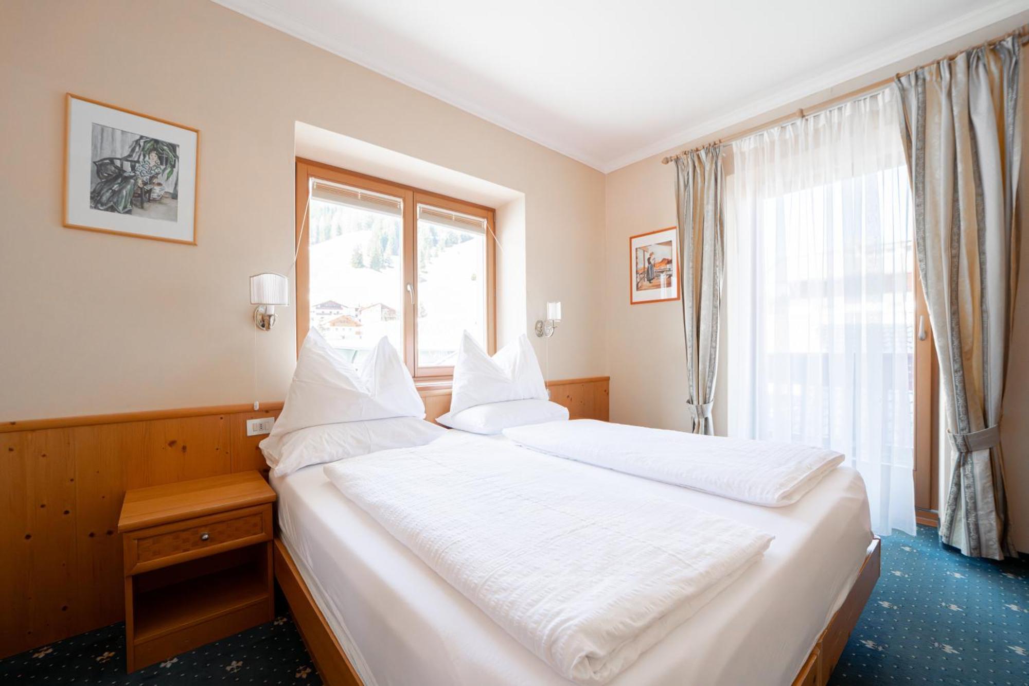 Hotel Europa Dolomites セルヴァ・ディ・ヴァル・ガルデーナ エクステリア 写真